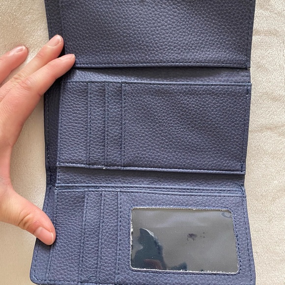 NWOT Roxy Hazy Daze Trifold Wallet - Picture 10 of 10